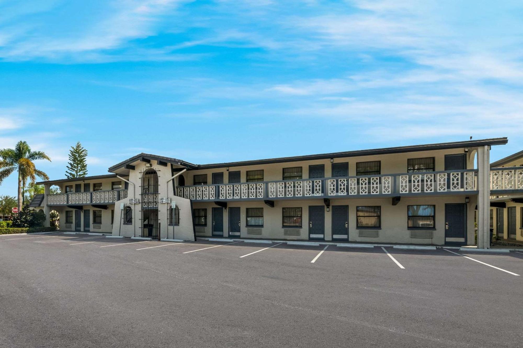 Quality Inn & Suites Altamonte Springs Orlando-North Extérieur photo
